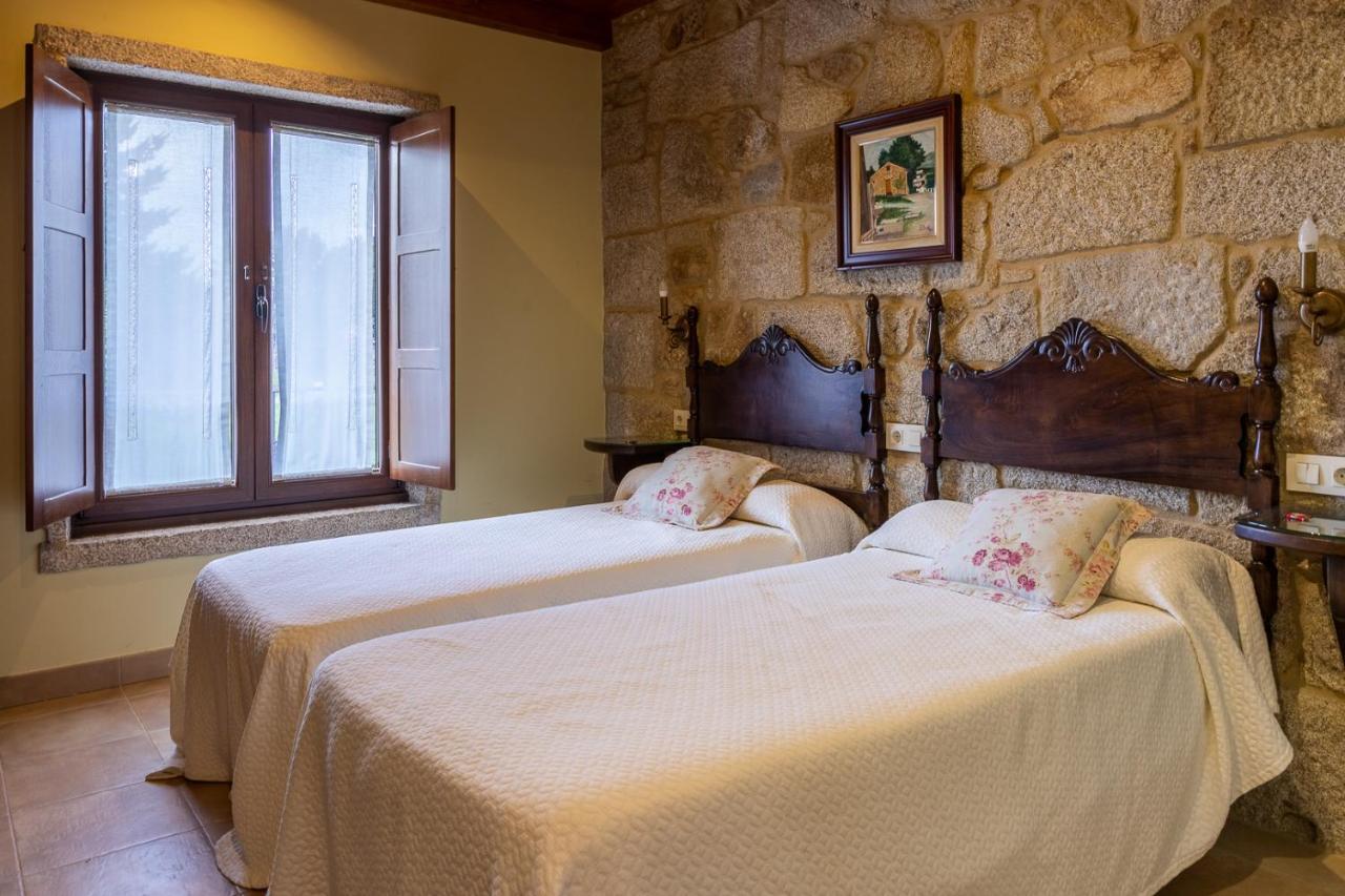Os Miguelinos Guest House Catoira Exterior photo