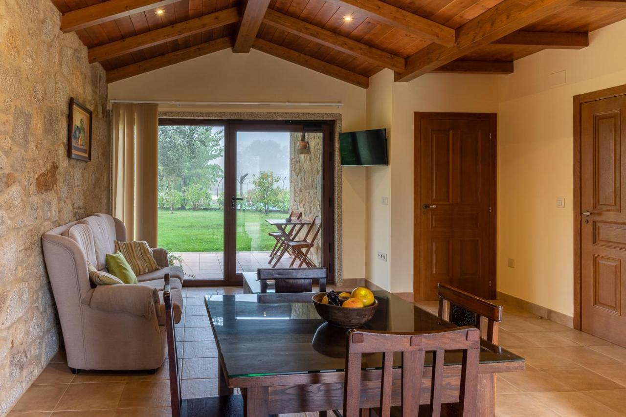 Os Miguelinos Guest House Catoira Exterior photo