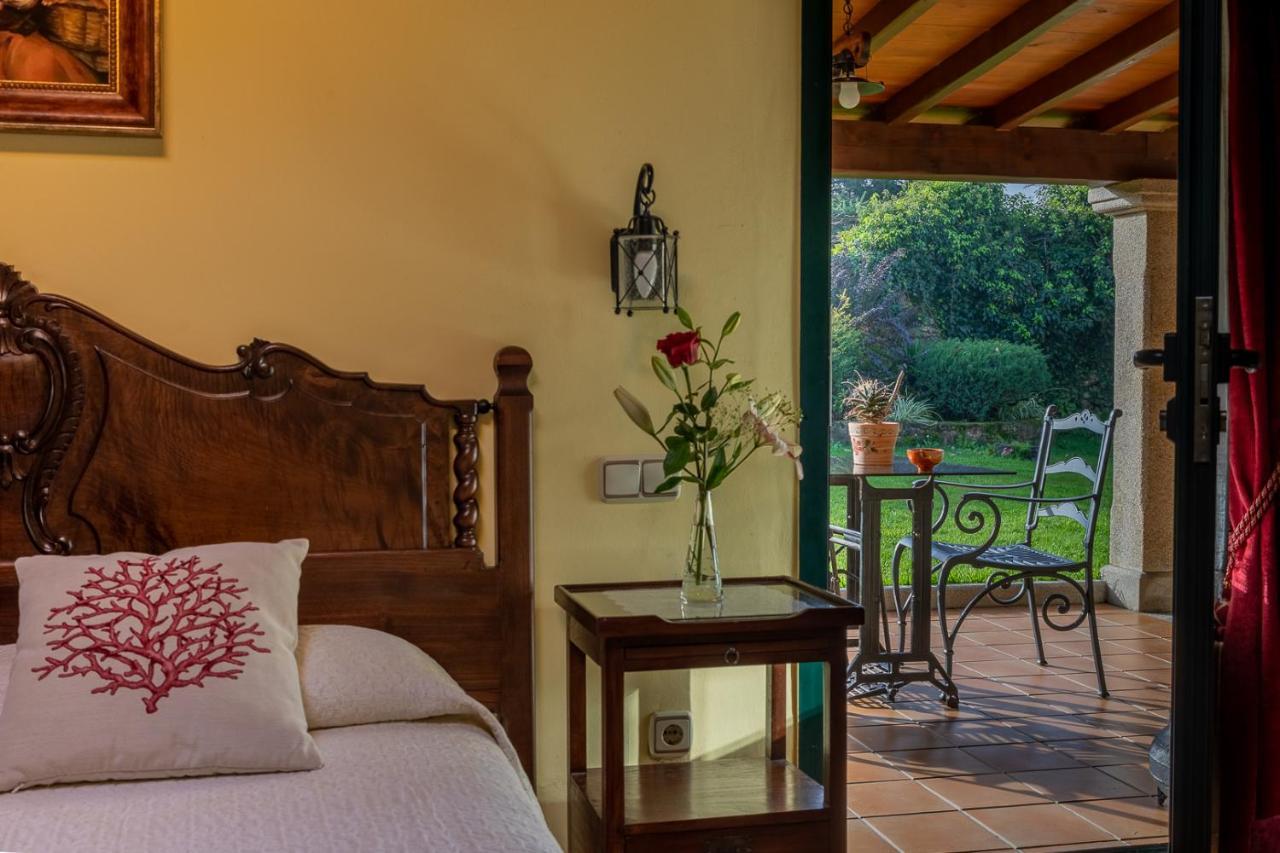 Os Miguelinos Guest House Catoira Exterior photo