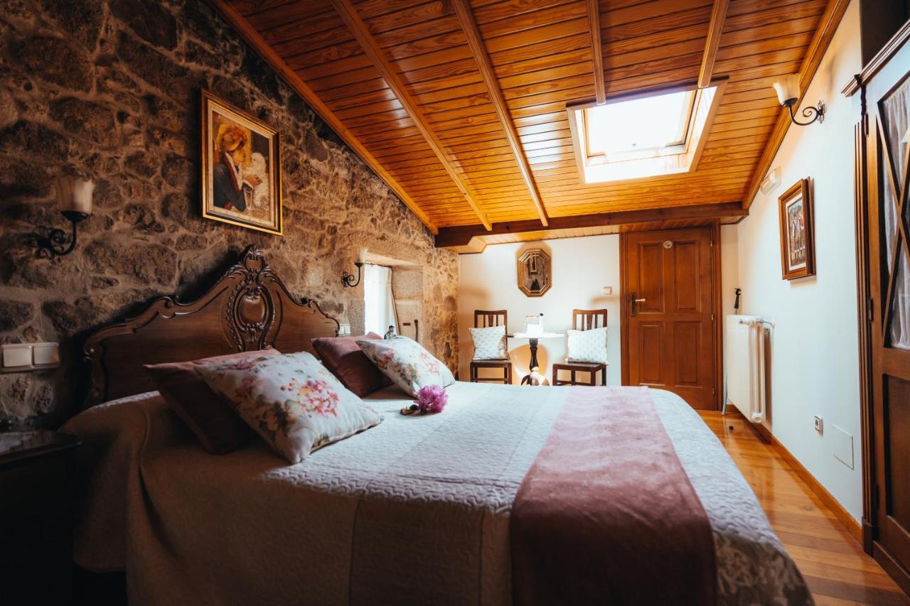 Os Miguelinos Guest House Catoira Exterior photo
