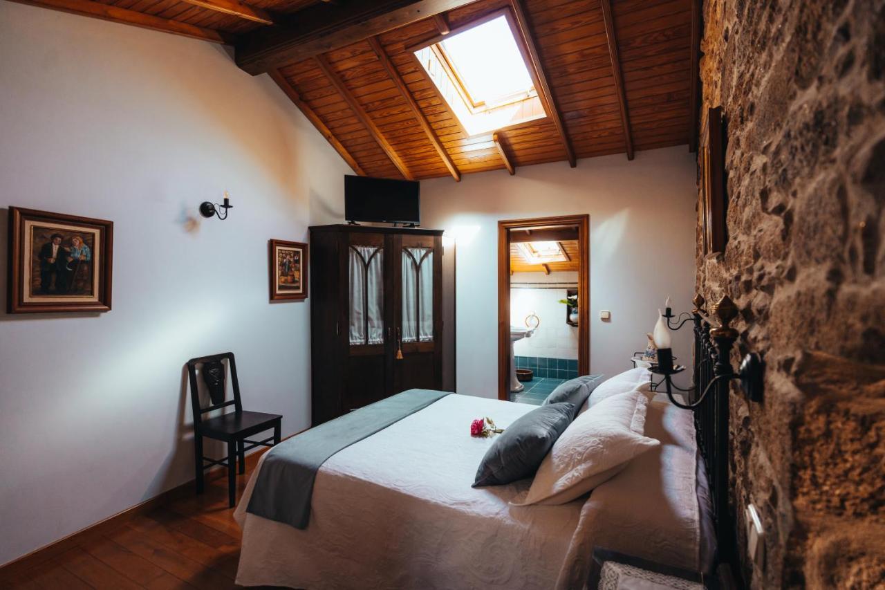 Os Miguelinos Guest House Catoira Exterior photo