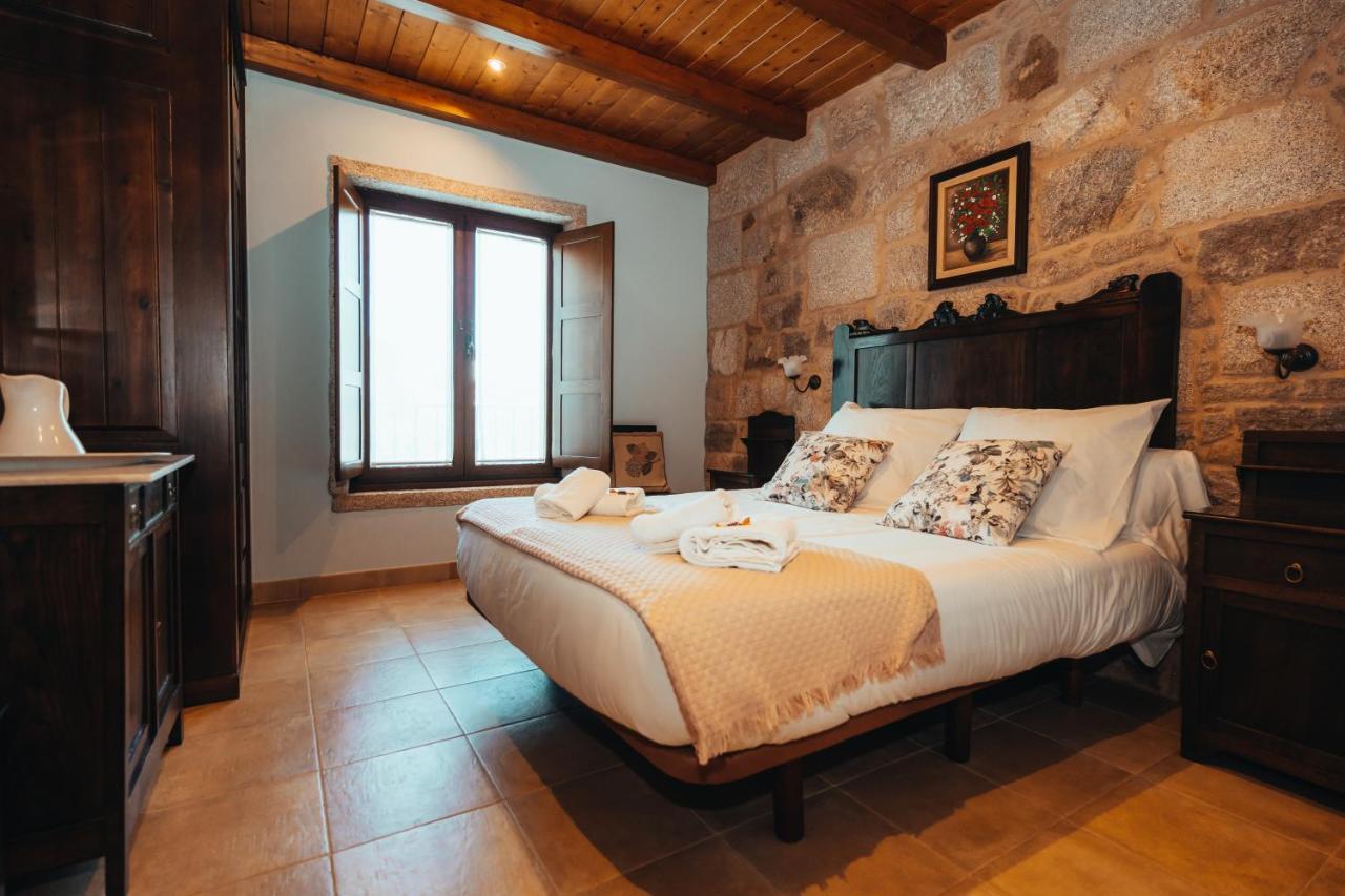 Os Miguelinos Guest House Catoira Exterior photo