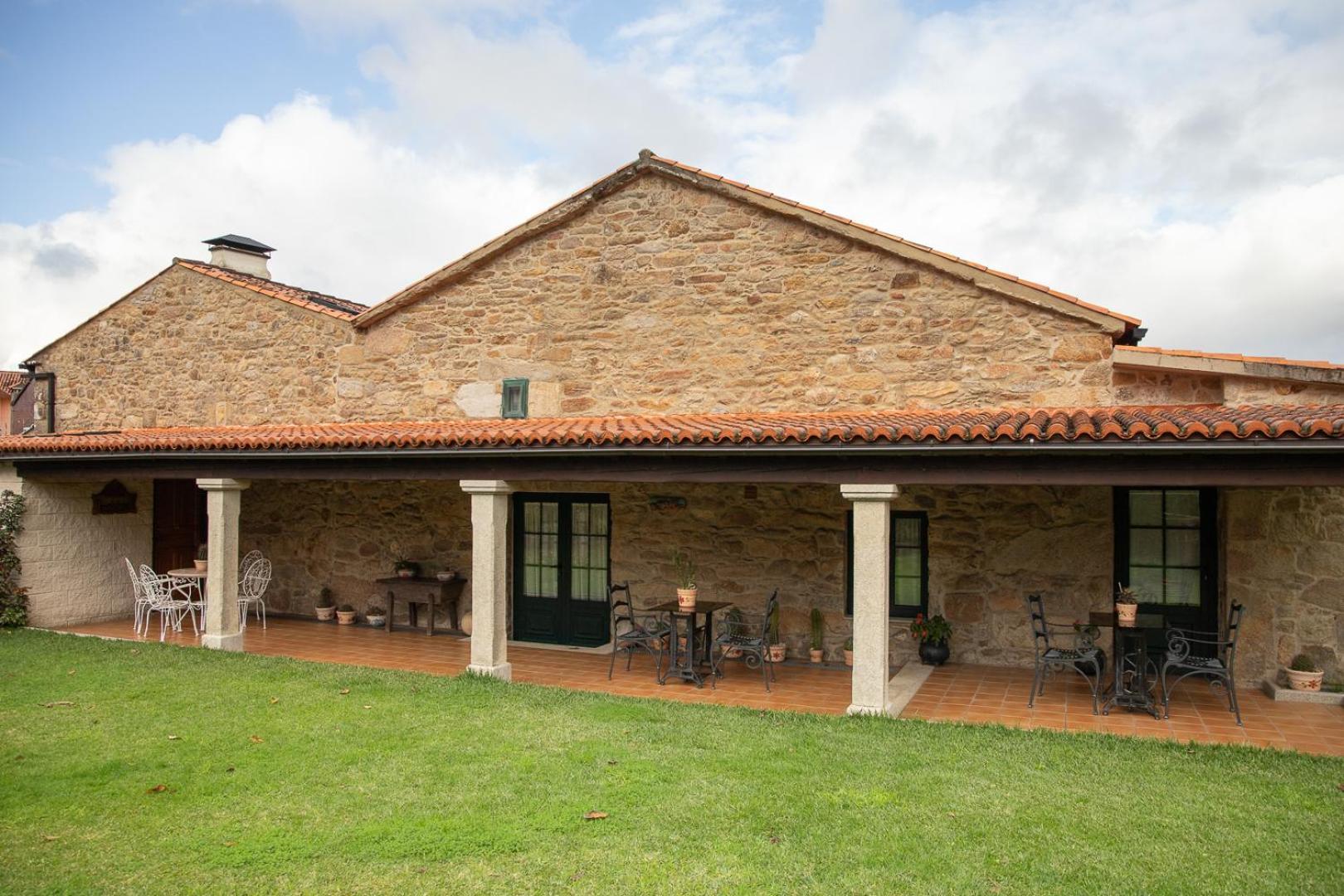 Os Miguelinos Guest House Catoira Exterior photo
